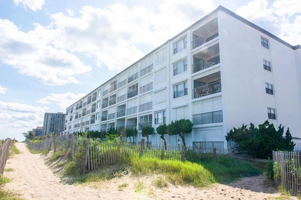 Вилла Oceanwalk East Ошен Сити Экстерьер фото